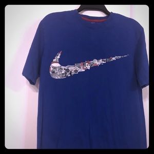 Nike Short Sleeve T-Shirt L